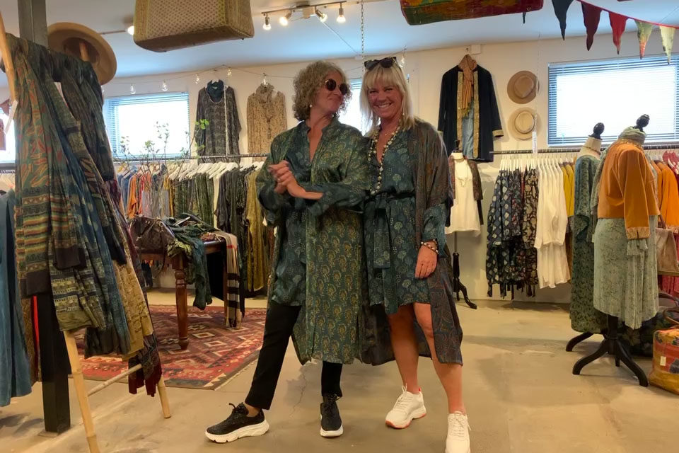 Katarina och jag går bärsärk på Oriental and Vintage!