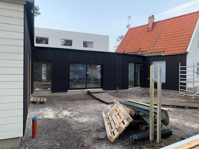 Wow, nu går det undan! Snart har vi ett nytt hus!