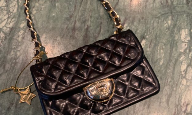 Har ni sett en sötare julgransdekoration?