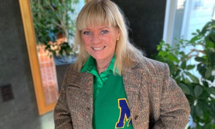 Preppy style i grönt (matchat med beige). Och så min alltid lika stilige man!