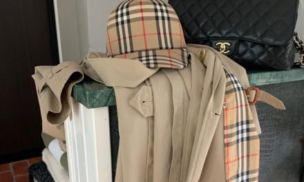 Klart fodret i min trenchcoat ska ha en kompis!