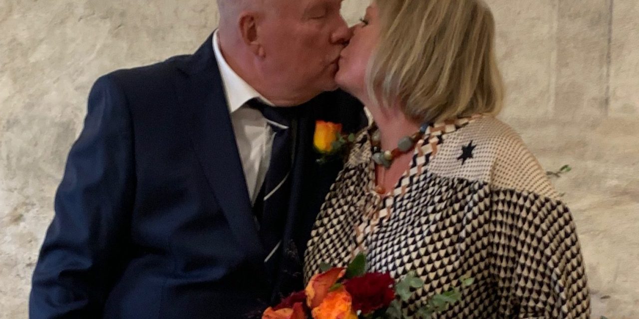 Kärlekscirkeln slöts i Kalmar.