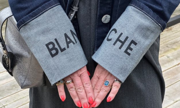 Coolaste jeansjackan hittade jag i Danmark. Älskar dansk design!