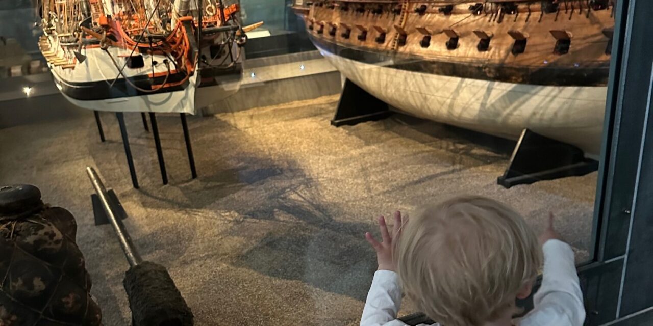 Reklam: Välj rätt material när du köper smycken till dina barnbarn!