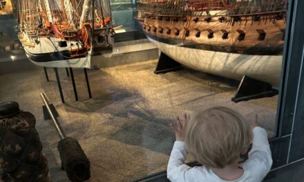 Reklam: Välj rätt material när du köper smycken till dina barnbarn!