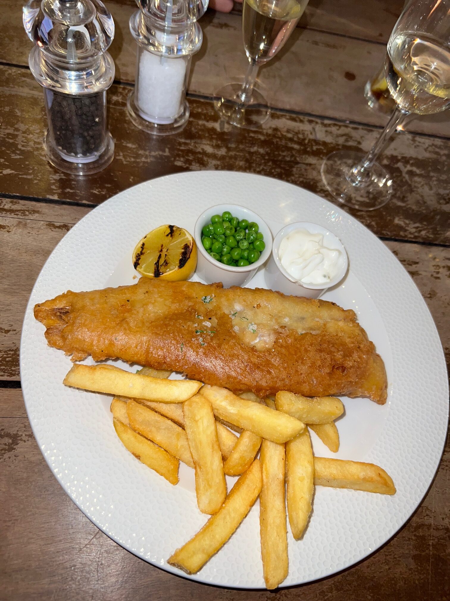 Fish and chips på puben